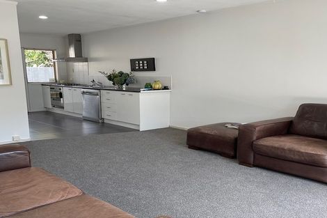 Photo of property in 1/636 Mount Wellington Highway, Mount Wellington, Auckland, 1062
