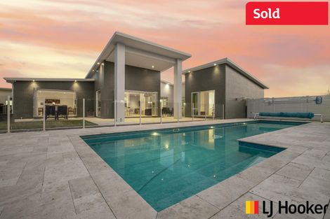 Photo of property in 2 Capriole Crescent, Kingseat, Papakura, 2580