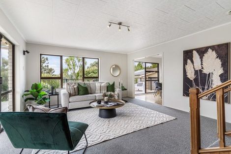 Photo of property in 111 Sandspit Road, Waiuku, 2123