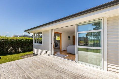 Photo of property in 52 Clawton Street, Westown, New Plymouth, 4310