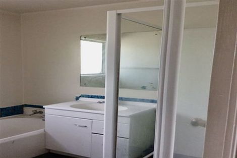 Photo of property in 18 Penfold Place, Henderson, Auckland, 0610