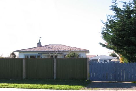 Photo of property in 30 Kirk Street, Otaki, 5512