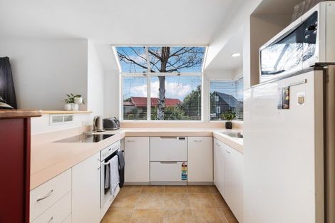 Photo of property in 17 Kawarau Place, Frankton, Queenstown, 9300