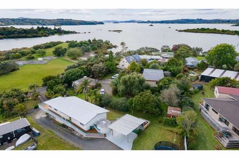 Photo of property in 83 Rangitane Loop Road, Kerikeri, 0294