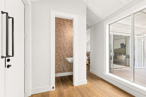 Photo of property in 12 Taruna Place, Havelock North, 4130