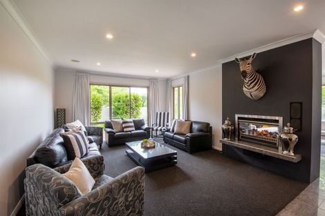Photo of property in 68 Coolspring Way, Redwood, Christchurch, 8051