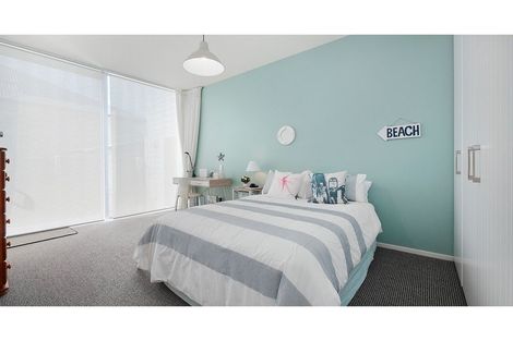 Photo of property in 33 Stoke Street, Sumner, Christchurch, 8081