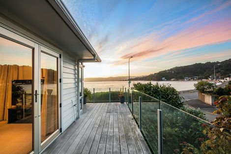 Photo of property in 1a Gill Road, Lowry Bay, Lower Hutt, 5013
