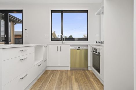 Photo of property in 4a Heath Street, St Andrews, Hamilton, 3200