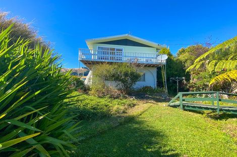 Photo of property in 682 Abel Tasman Drive, Clifton, Takaka, 7183