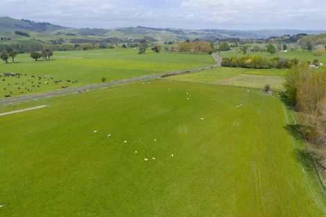 Photo of property in 643b Pohangina Road, Ashhurst, 4884