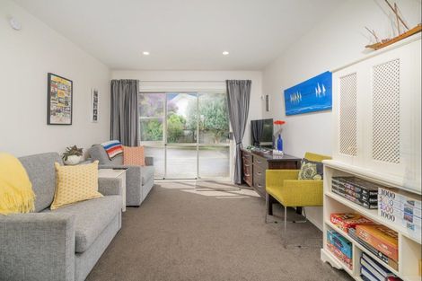 Photo of property in 19 Springbok Avenue, Whitianga, 3510