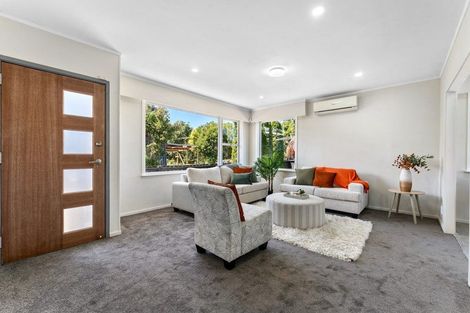 Photo of property in 19 Ribblesdale Road, Henderson, Auckland, 0612