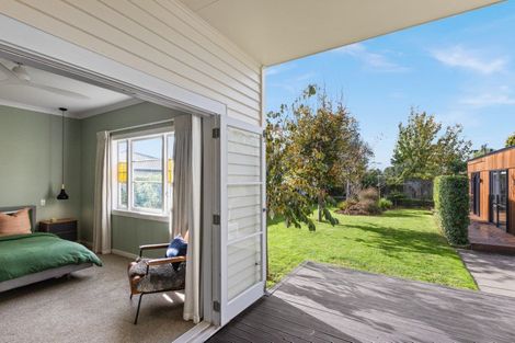 Photo of property in 7 Avenue Road, Greenmeadows, Napier, 4112