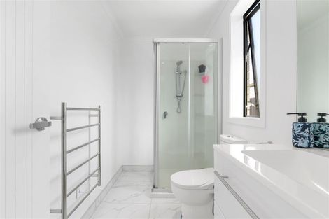 Photo of property in 16 Inuwai Street, Glenview, Hamilton, 3206