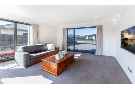 Photo of property in 105 Metehau Street, Marshland, Christchurch, 8083