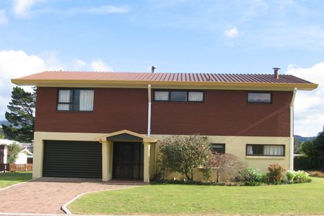 Photo of property in 28 Dunlop Drive, Pauanui, Hikuai, 3579