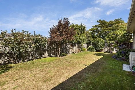 Photo of property in 2/61 Sarabande Avenue, Redwood, Christchurch, 8051
