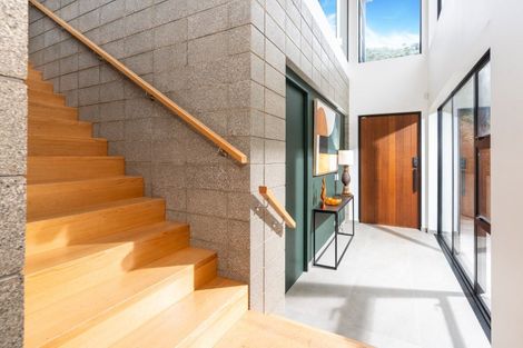 Photo of property in 17 Kim Street, Khandallah, Wellington, 6035