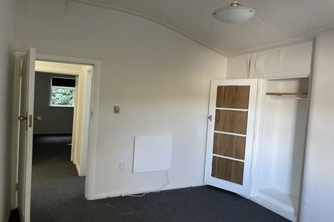 Photo of property in 6 Epsom Way, Karori, Wellington, 6012