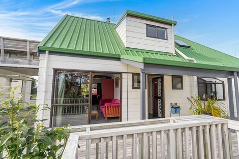 Photo of property in 113 Te Haumi Drive, Paihia, 0200