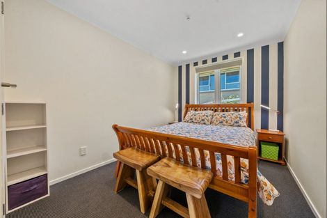 Photo of property in 9 Oawai Place, Marfell, New Plymouth, 4310