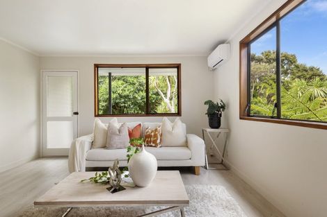 Photo of property in 38 Houston Place, Bayview, Auckland, 0629