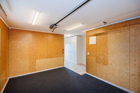 Photo of property in 18 Thomson Street, West End, Palmerston North, 4412