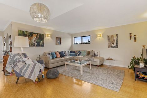 Photo of property in 298 Te Moana Road, Waikanae, 5036