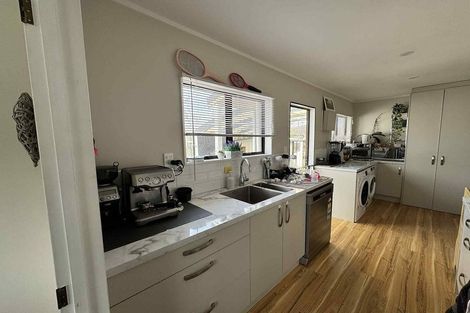 Photo of property in 19 Fourth View Avenue, Beachlands, Auckland, 2018