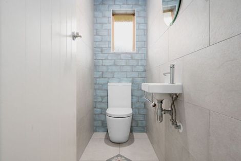 Photo of property in 2 Houchens Road, Glenview, Hamilton, 3206