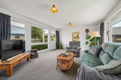 Photo of property in 55 Tyrone Street, Belfast, Christchurch, 8051