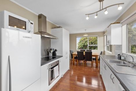 Photo of property in 6 Owaka Close, Kelson, Lower Hutt, 5010