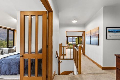 Photo of property in 7 Sycamore Place, Wanaka, 9305