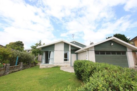 Photo of property in 3 Khaleel Place, Henderson, Auckland, 0612