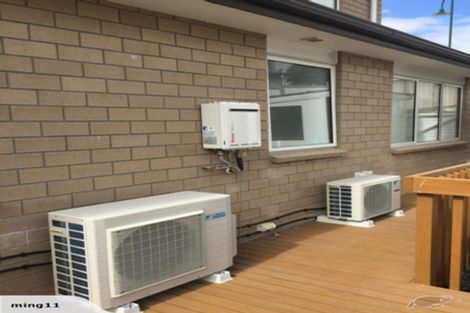 Photo of property in 24 Para Close, Fairview Heights, Auckland, 0632