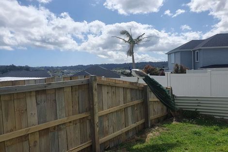 Photo of property in 3 Wallace Road, Ranui, Auckland, 0612