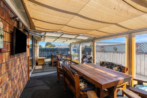 Photo of property in 10 Burnfield Way, Levin, 5510