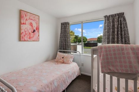 Photo of property in 4 Thorness Street, Avondale, Christchurch, 8061
