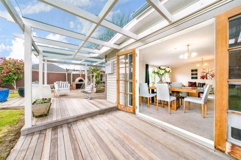 Photo of property in 2/5 Stephen Street, Trentham, Upper Hutt, 5018