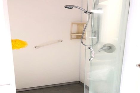 Photo of property in 2/14 Harriett Street, Thorndon, Wellington, 6011