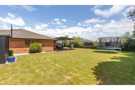 Photo of property in 44 Acacia Avenue, Rangiora, 7400