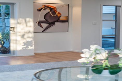 Photo of property in 8 Roy Maloney Drive, Henderson, Auckland, 0612