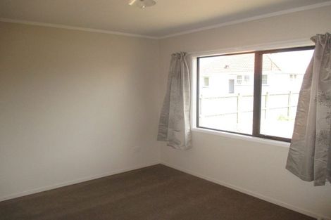 Photo of property in 12 Douglas Crescent, Fairfield, Hamilton, 3214