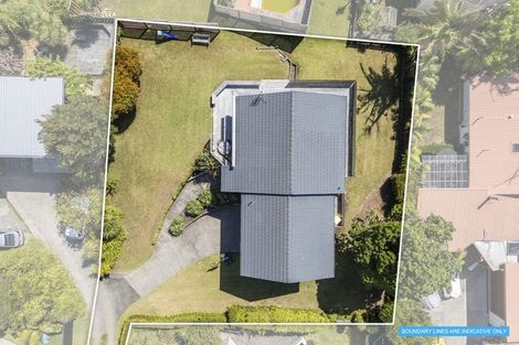 Photo of property in 13 Prestige Place, Castor Bay, Auckland, 0620