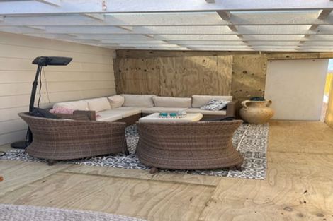 Photo of property in 16a Hall Place, Foxton Beach, Foxton, 4815