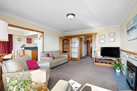Photo of property in 5 Smith Road, Merrilands, New Plymouth, 4312
