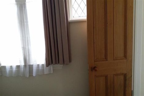 Photo of property in 33 Porritt Avenue, Mount Victoria, Wellington, 6011