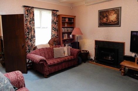 Photo of property in 33 Stewart Street, Aramoho, Whanganui, 4500