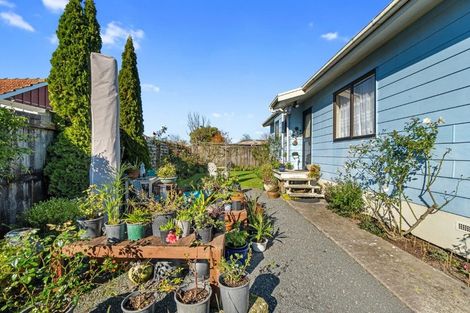 Photo of property in 9b Paul Crescent, Fairfield, Hamilton, 3214